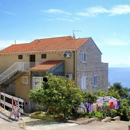 4440a Apartment Lumbarda